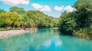 Bonito - MS, águas cristalinas e aventuras infantis