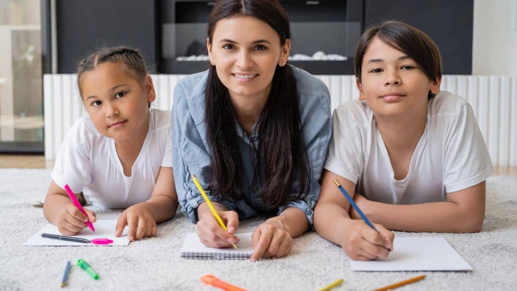 Stop! É hora de se divertir, a brincadeira para todas a idades