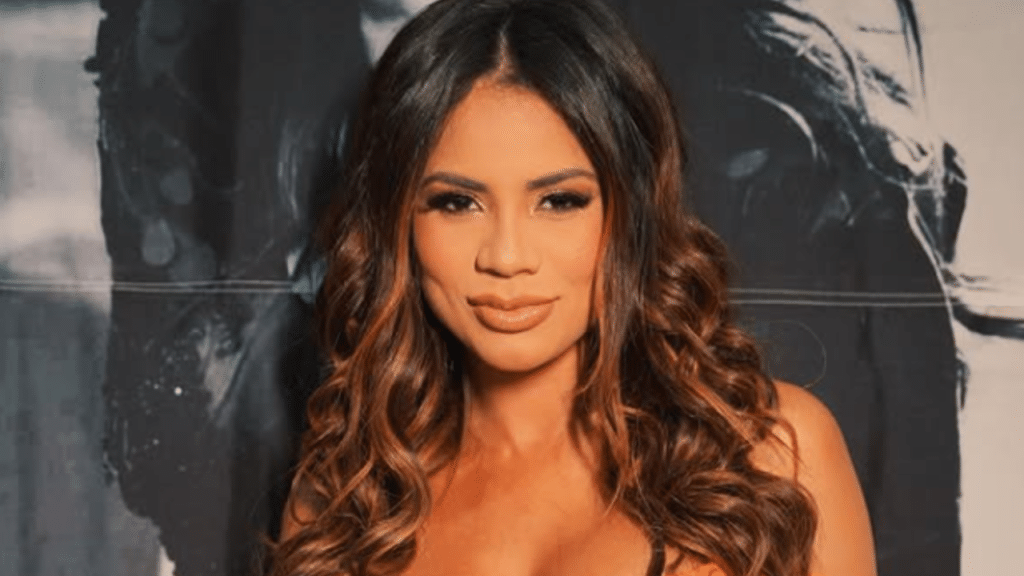 Lexa compartilha mensagem emocionante aos fãs em seus 30 anos