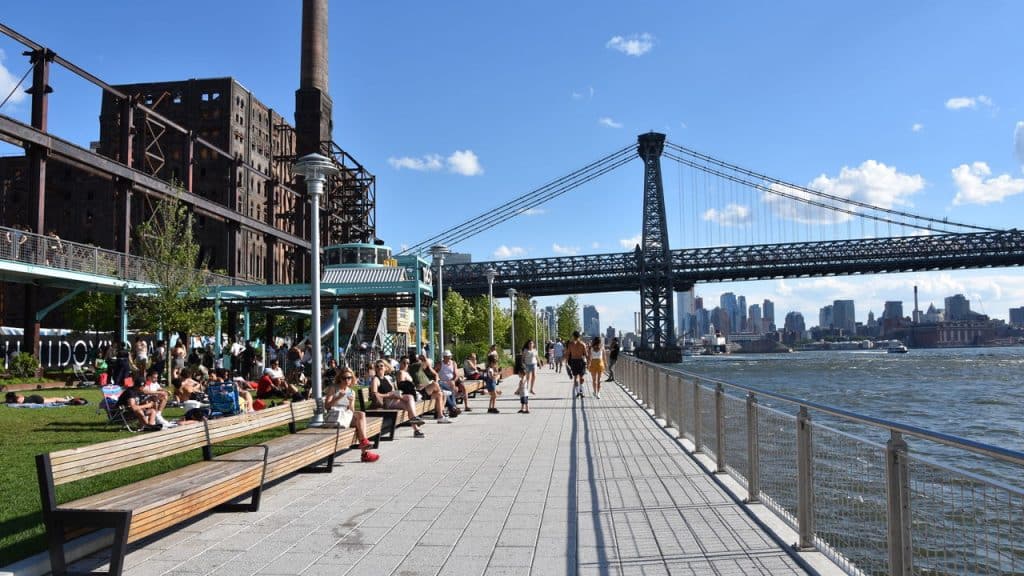 Aventuras urbanas em família, explorando cidades