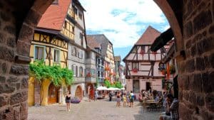 5 cidades que inspiraram os cenários mágicos da Disney