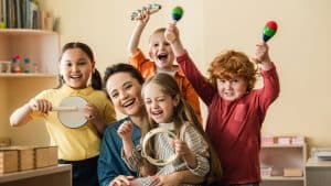 9 brincadeiras divertidas para estimular o vocabulário infantil