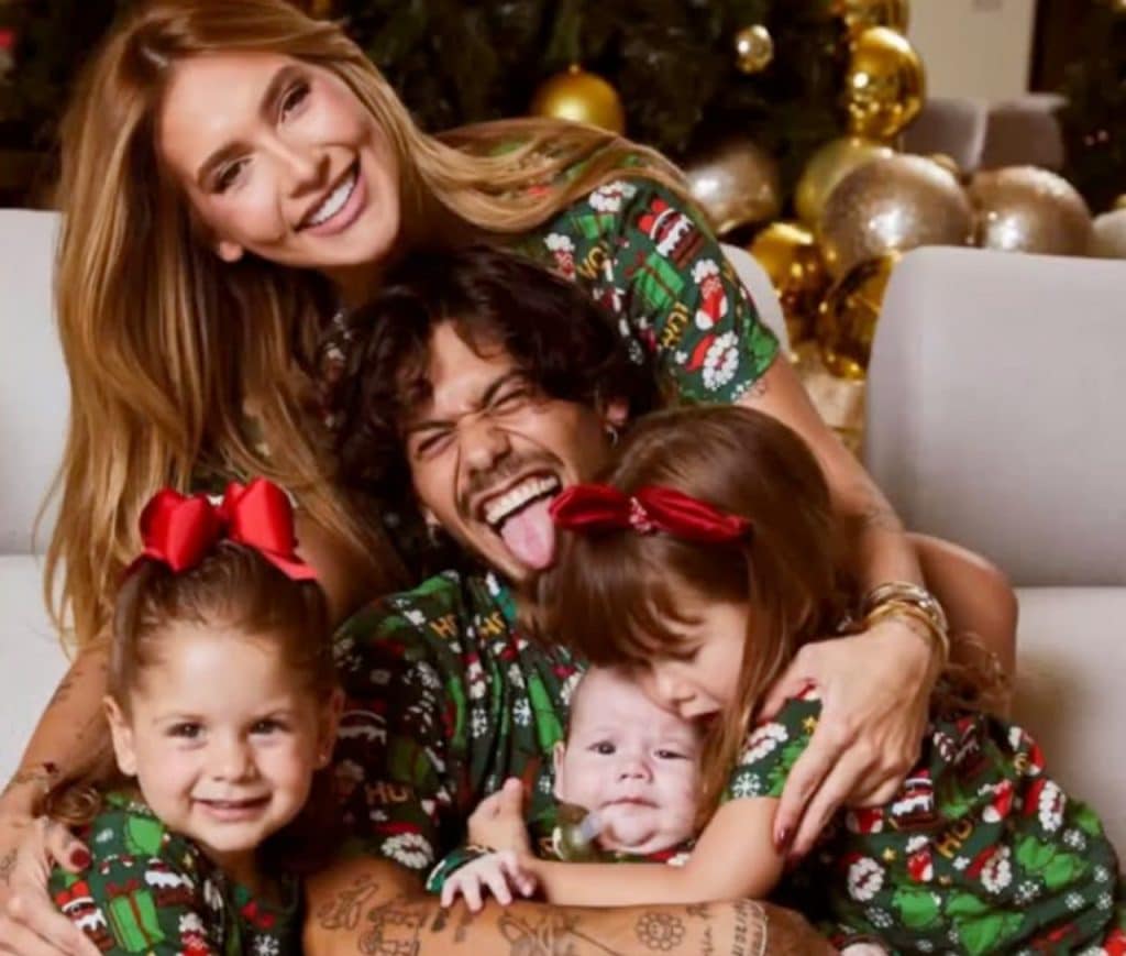 Poliana Rocha emociona ao falar sobre maternidade e paternidade de Zé Felipe