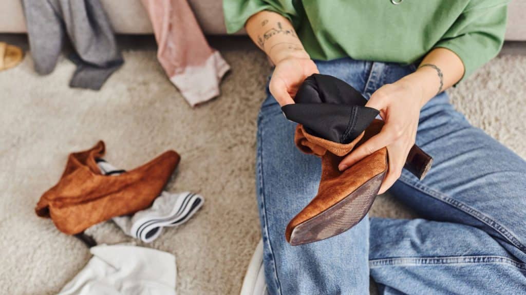 Botas de Camurça! Como Usar, Cuidar e Arrasar no Look! 