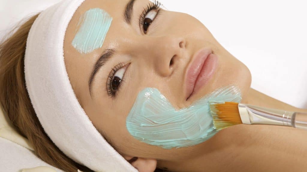 Pele Ressecada ou Oleosa? Veja Como Escolher o Hidratante Ideal!