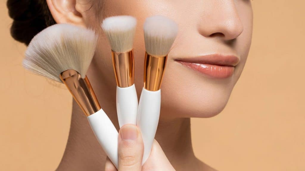 Limpeza de pincéis! O segredo para uma maquiagem impecável e uma pele saudável