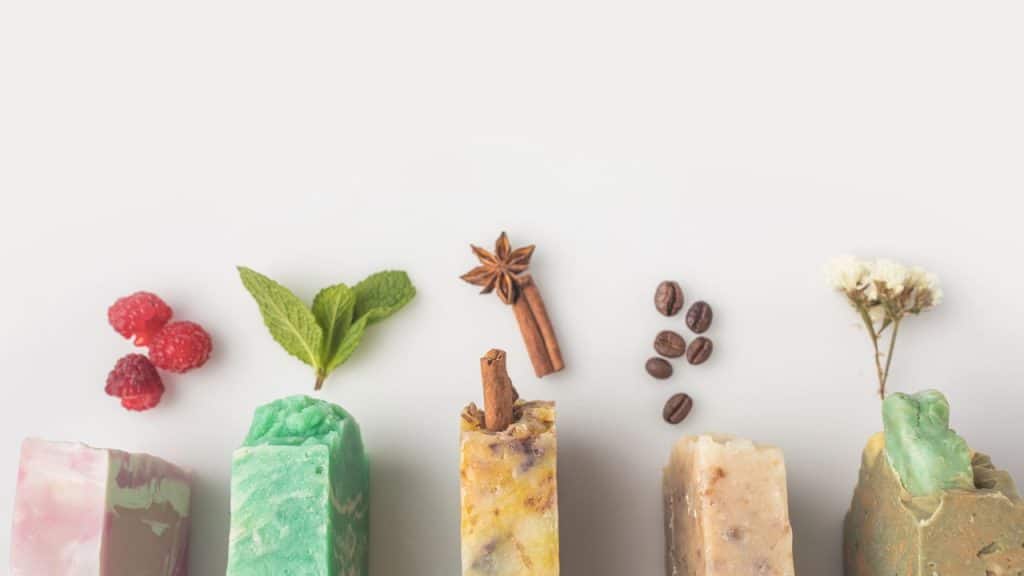 Banho dos sonhos com sabonetes perfumados que são puro luxo