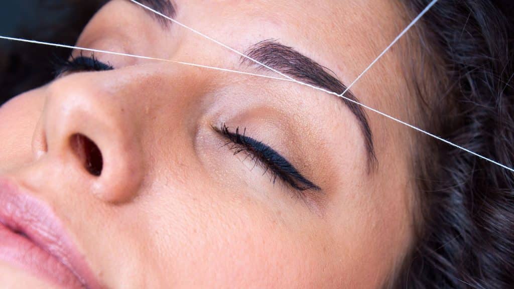 Adeus Sobrancelhas Irregulares! Veja Como Conseguir o Design Ideal