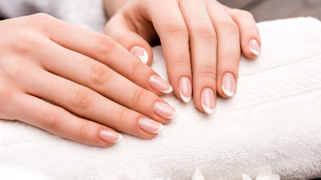 Unhas Lindas e Fortes? Aposte no Formato Arredondado e Veja a Magia Acontecer!
