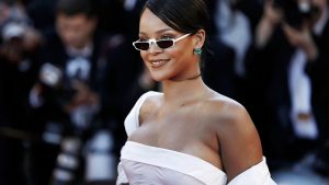 Rihanna mãe de três? Fãs especulam sobre possível nova gravidez