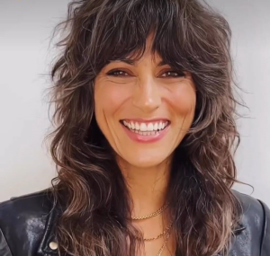 Os Cortes e Cores de Cabelo que Vão Dominar 2025