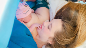 Sol, mar e muito amor! Duda Reis registra momento inesquecível com Aurora