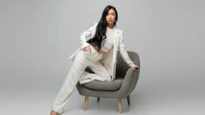 5 Peças-chave para criar looks sofisticados e práticos para o escritório