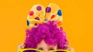 Como criar ideias de cabelo maluco usando o Gemini?