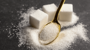 5 truques que vão te ajudar a consumir menos açúcar.