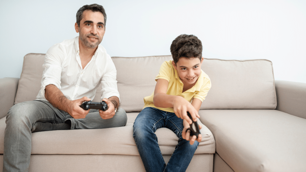 pai e filho brincando