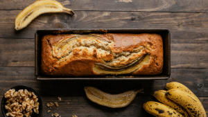 Bolo de banana saudável e fofinho.