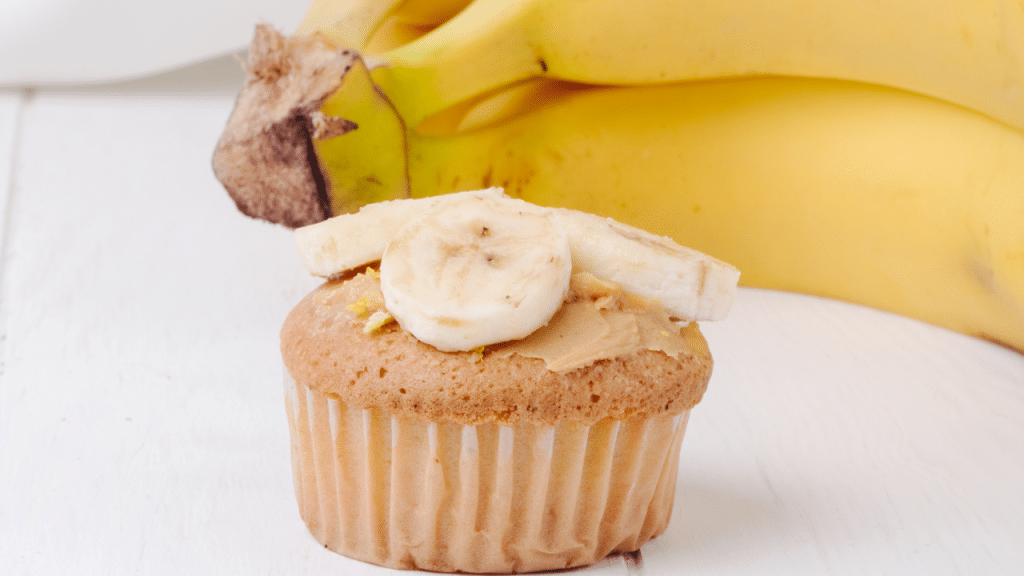 Cupcake de banana saudável: passo a passo.