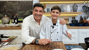 Edu Guedes revela cozinhar com crianças é uma forma de ensinar e criar memórias em família.