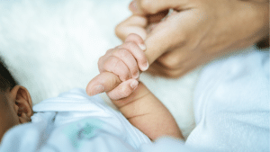 O que os futuros pais devem saber sobre bebês microprematuros.